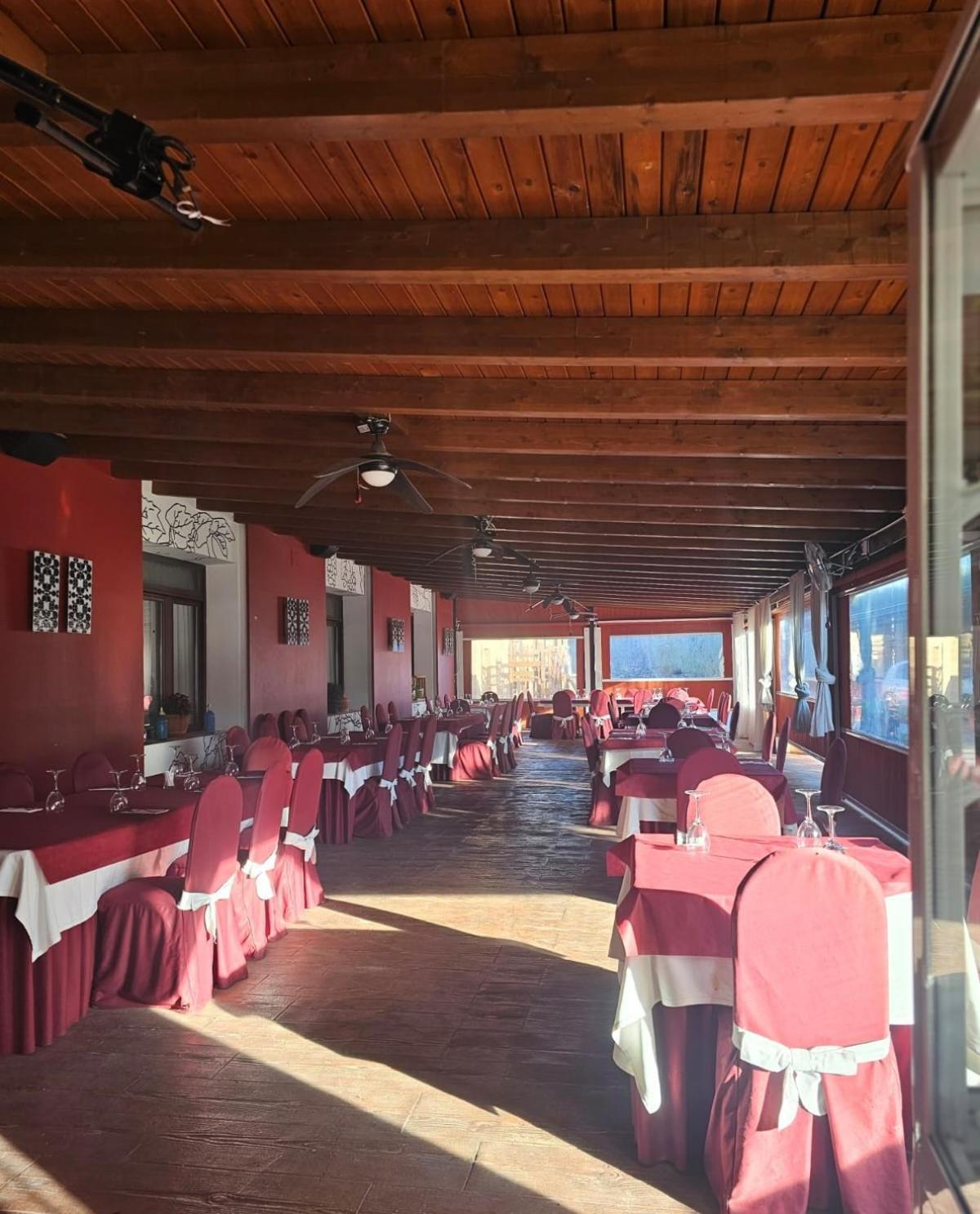 Hotel Restaurante El Patas Corral de Almaguer ภายนอก รูปภาพ